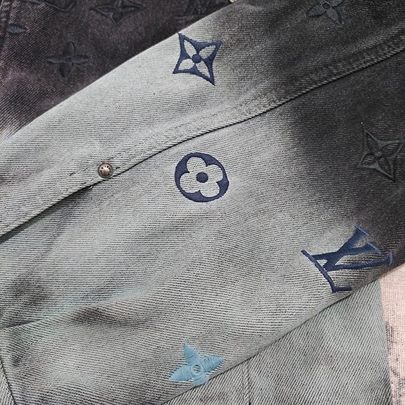 Louis Vuitton Gradient Embossed Denim Jacket - Picture 6 of 11